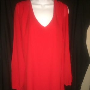 Open sleeve red dress